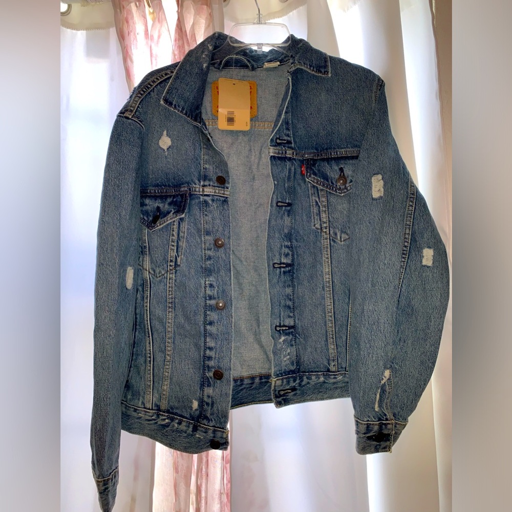 Levi’s denim jacket